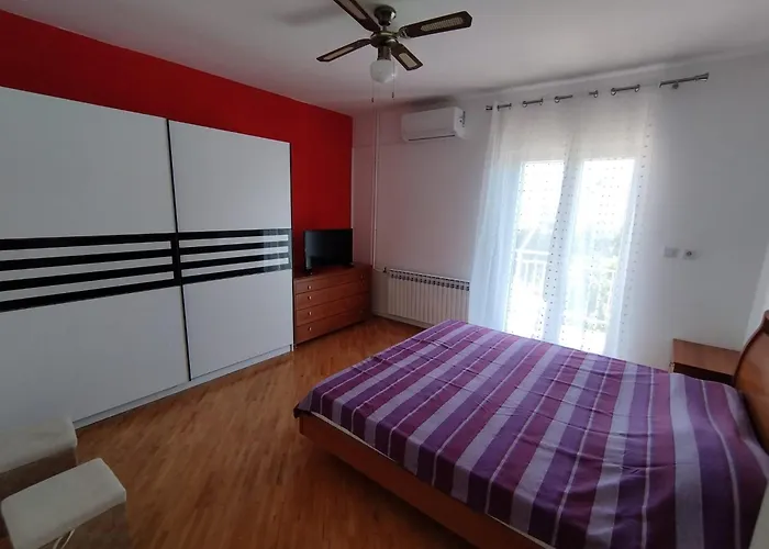Tudija Apartment3-west Side Place, 90m2, Big Terrace, Beautiful Front View 아파트 *