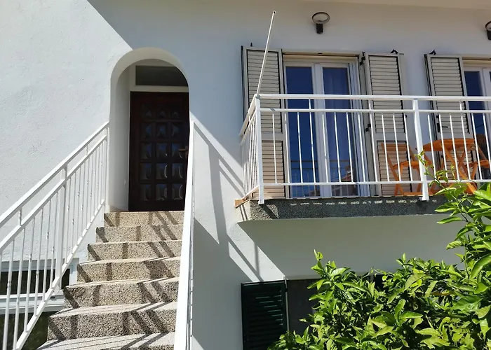 아파트 Tudija Apartment3-west Side Place, 90m2, Big Terrace, Beautiful Front View 트로기르