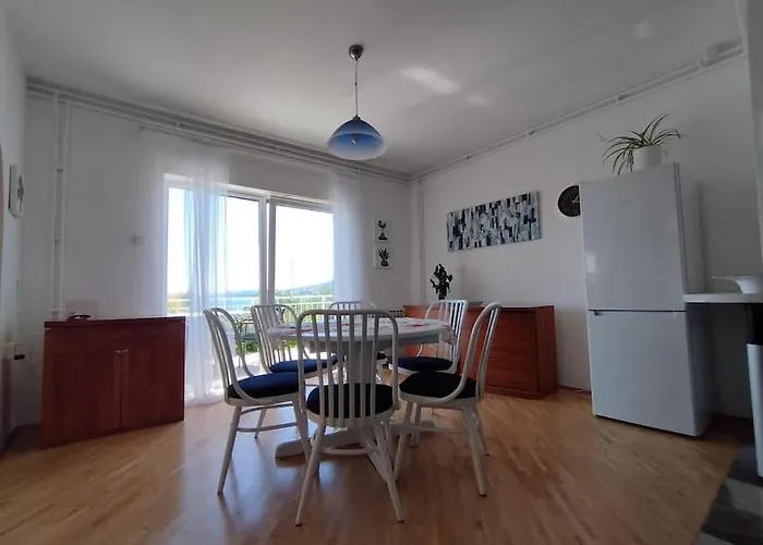 아파트 Tudija Apartment3-west Side Place, 90m2, Big Terrace, Beautiful Front View 트로기르